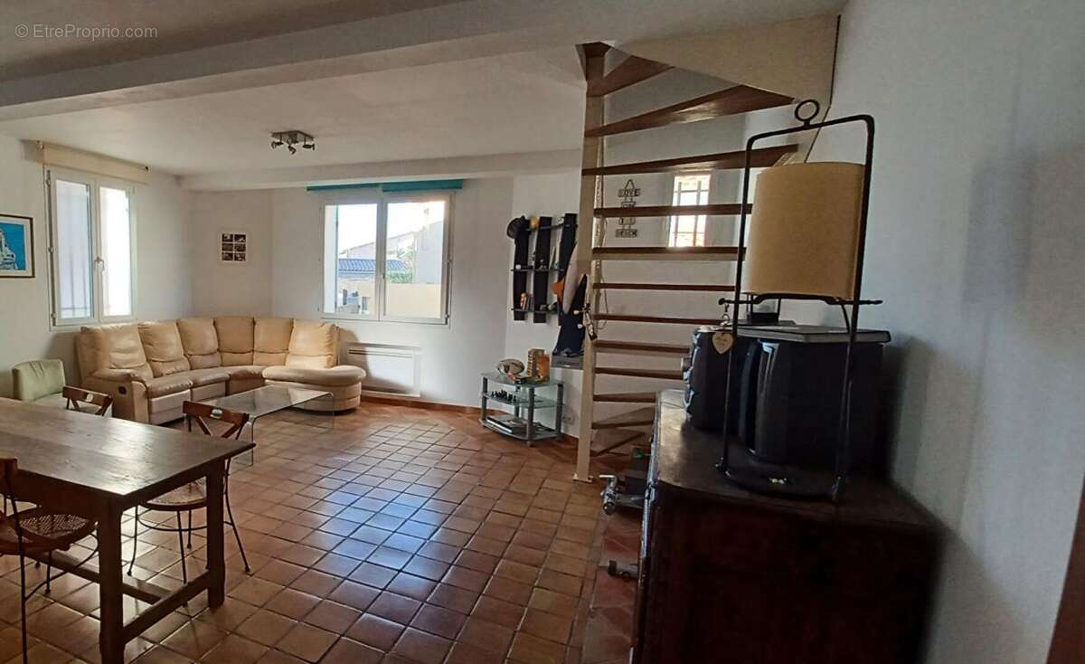 Maison à SIX-FOURS-LES-PLAGES