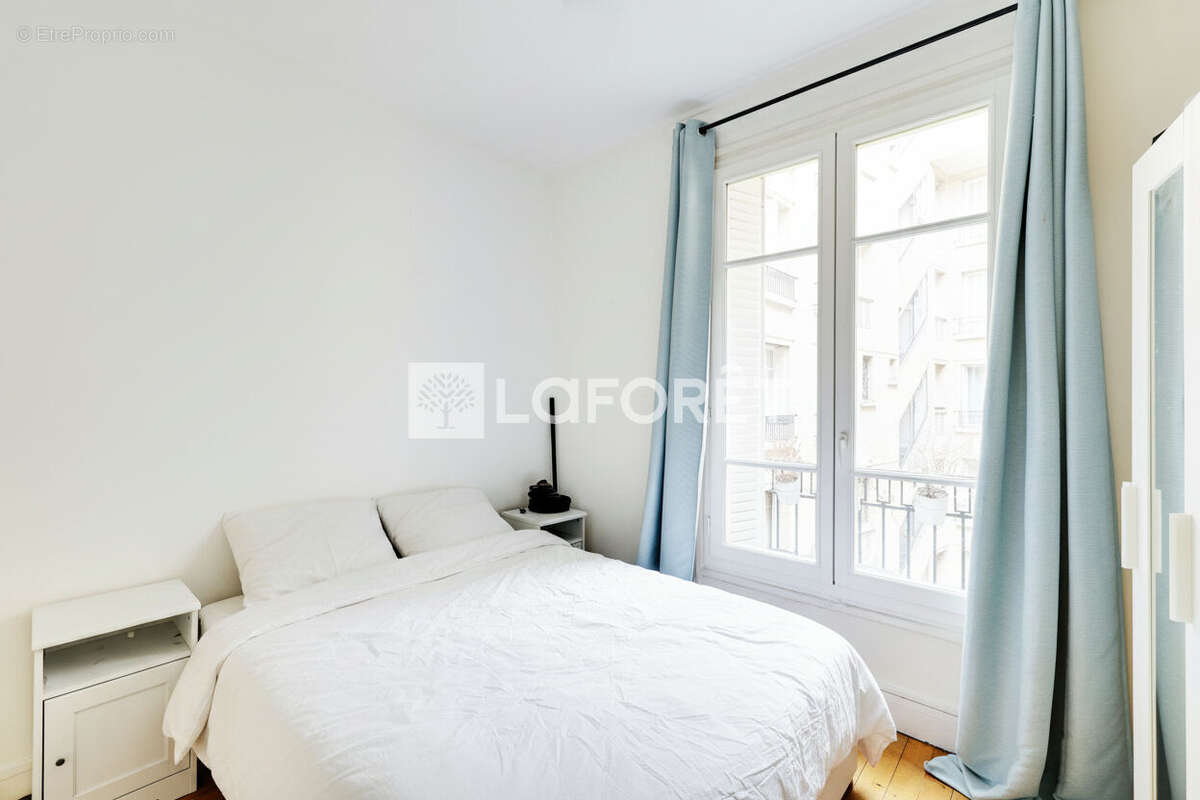 Appartement à PARIS-14E