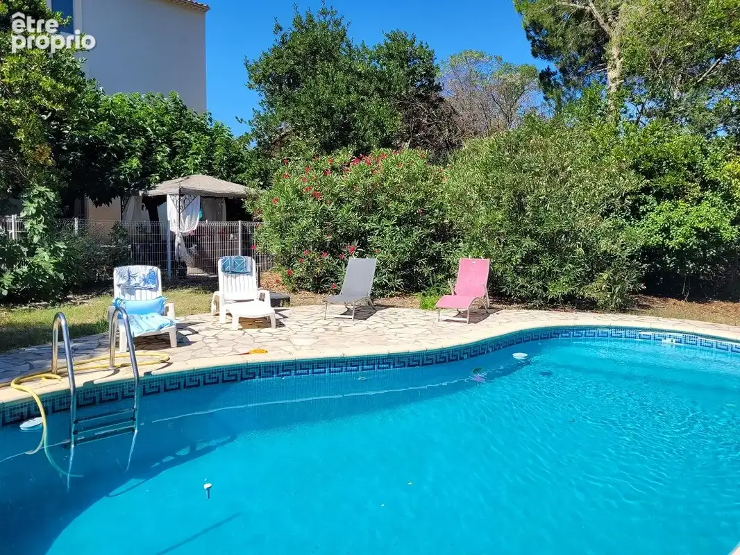 Superbe maison bourgeoise avec annexe, jardin et piscine. - photo 5