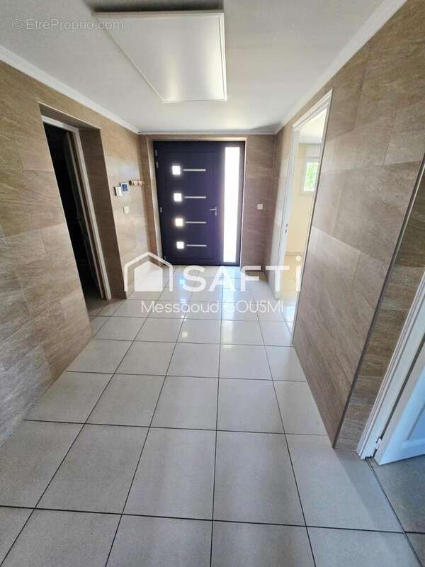 Photo 4 - Maison à ECHIROLLES