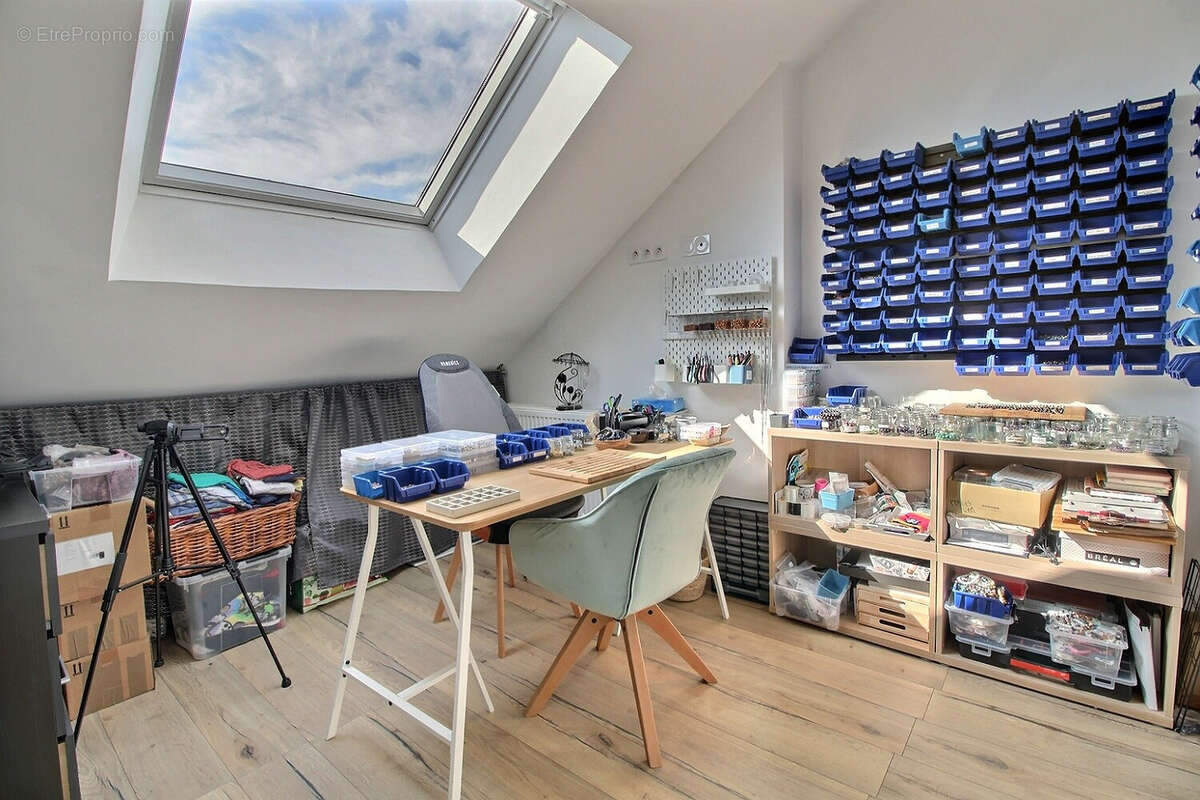 Maison semi-individuelle avec jardin, terrasse et passage latéral   4 chambres - photo 21