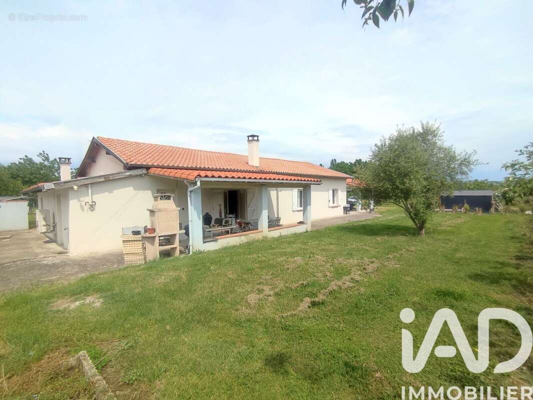 Photo 2 - Maison à CEPET