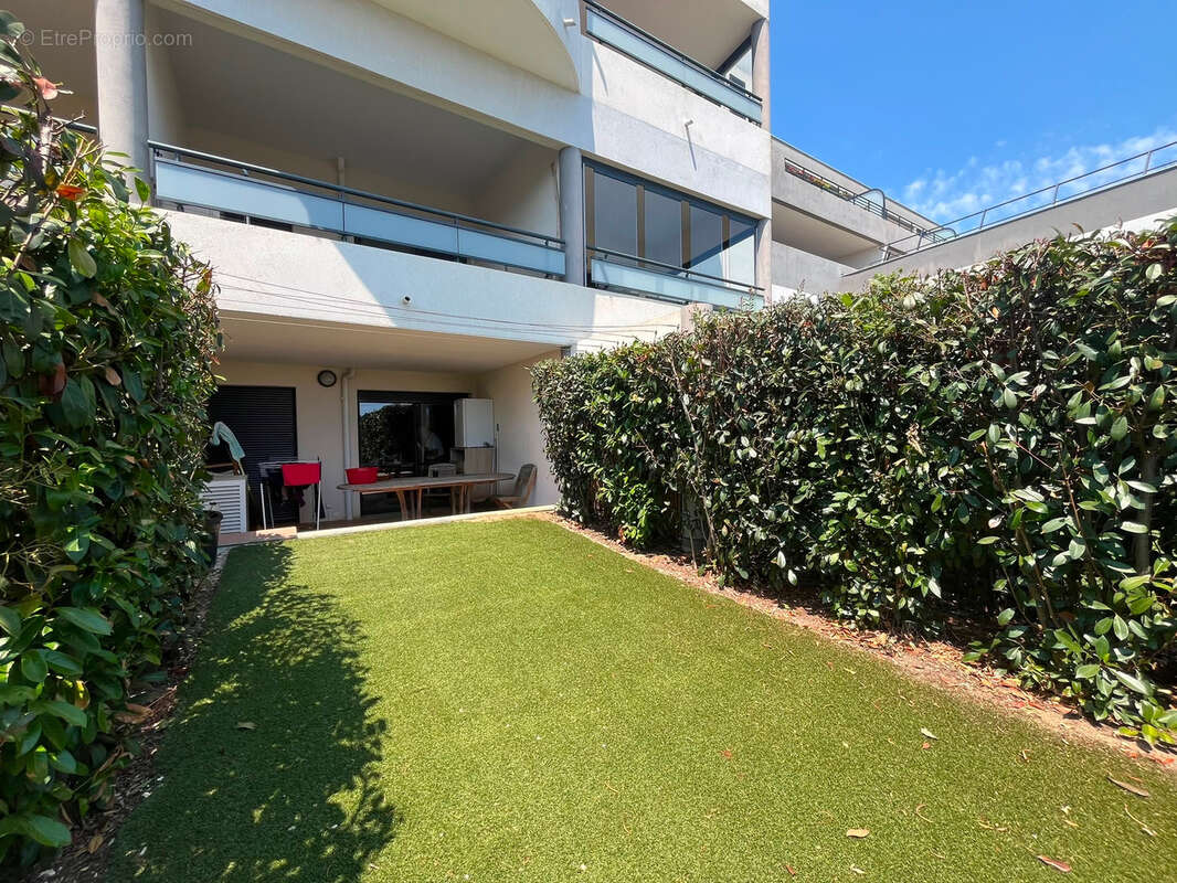 Appartement à BORMES-LES-MIMOSAS