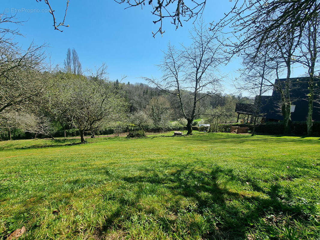 Terrain à QUIMPERLE