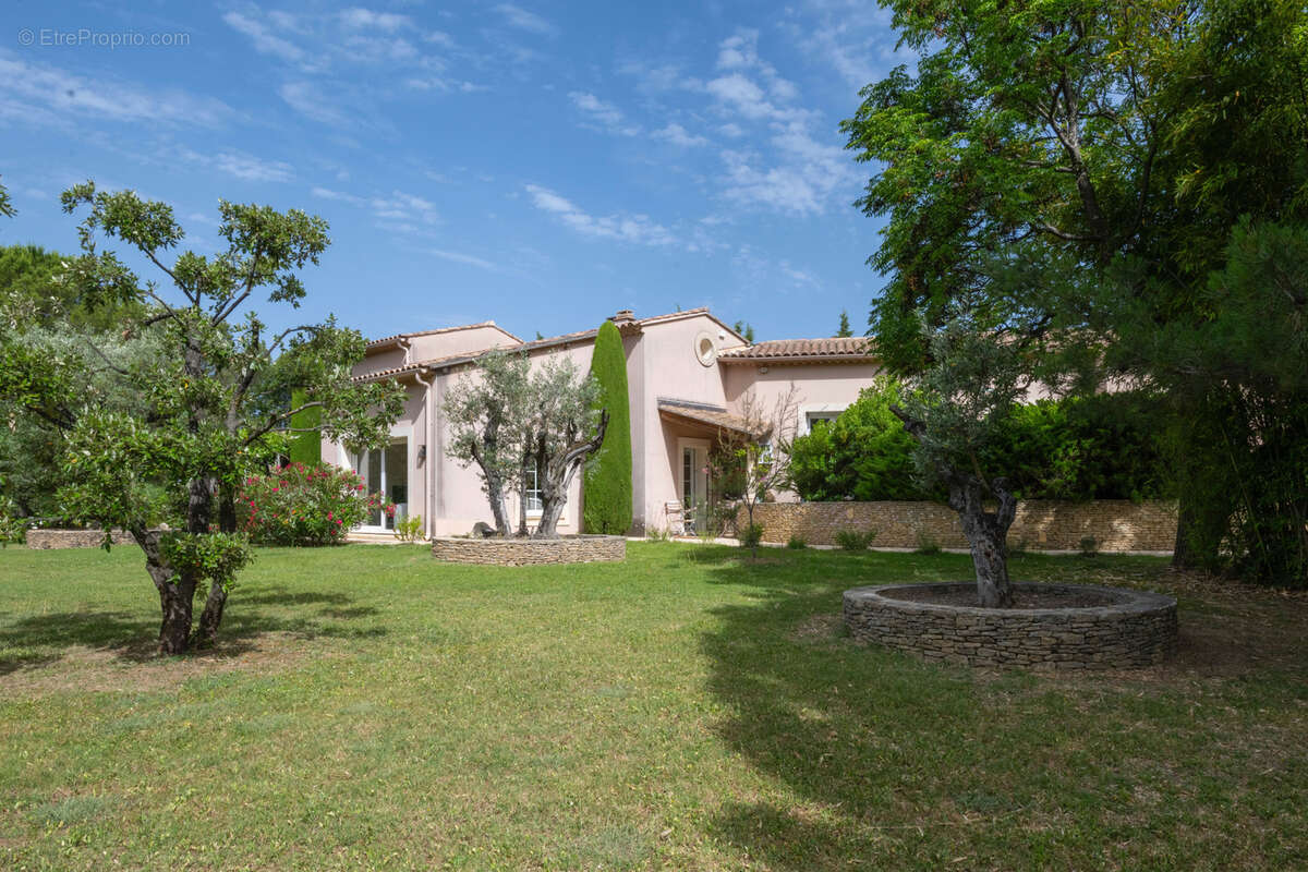 Maison à VAISON-LA-ROMAINE
