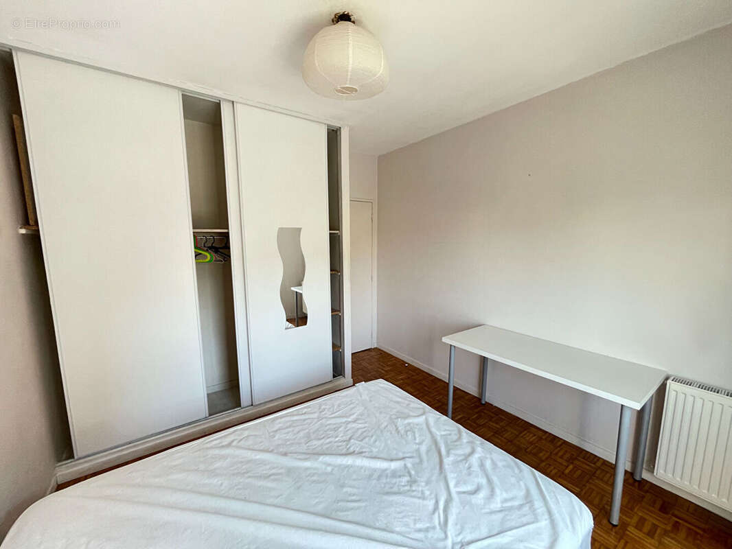 Proche métro / gare Saint-Agne, Toulouse - Appartement 3 pièces à vendre au dernier étage - photo 13