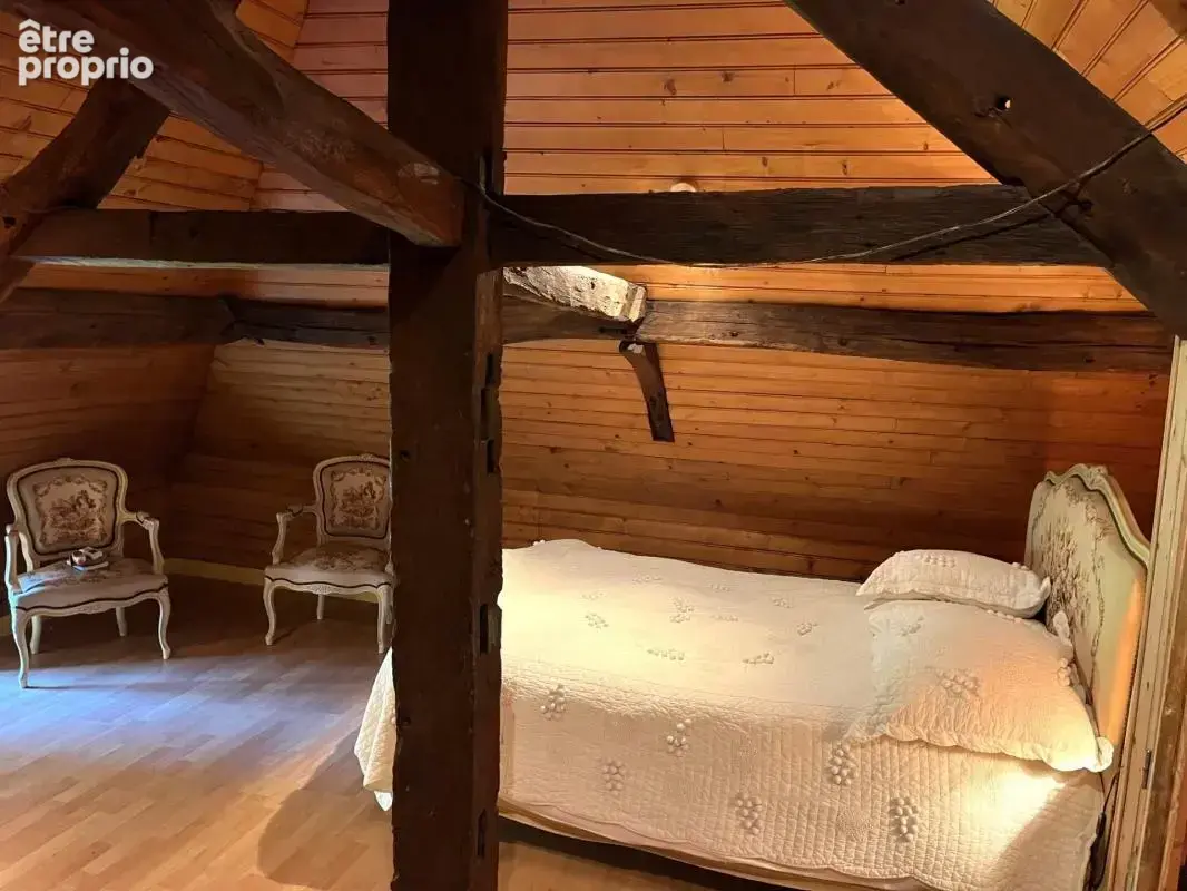joli manoir de 156 M2 en surface utile avec son annexe sur une terrain d'1,3 hectares arboré - photo 20