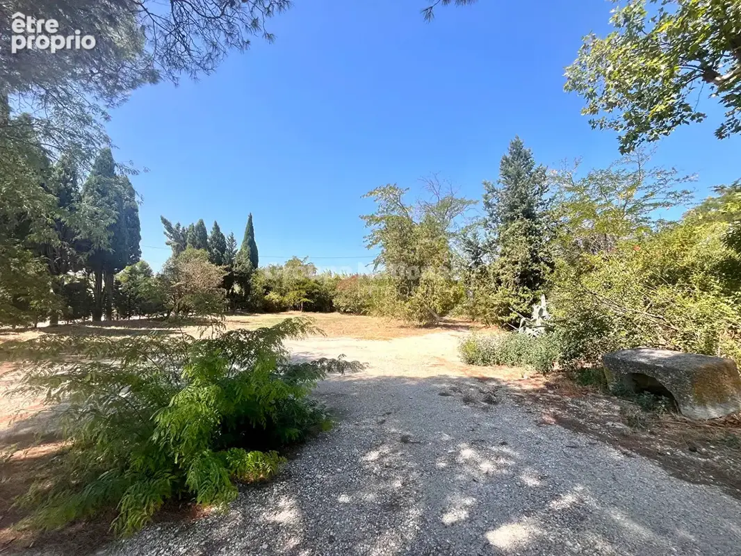 Quartier recherché, mas à rénover+ grange sur 1900 m² de terrain - photo 13
