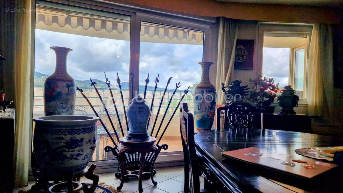 Appartement à HYERES