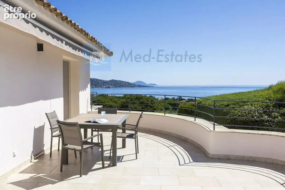 Rare - Sainte-Maxime - Villa vue mer panoramique  - 5 chambres - photo 10