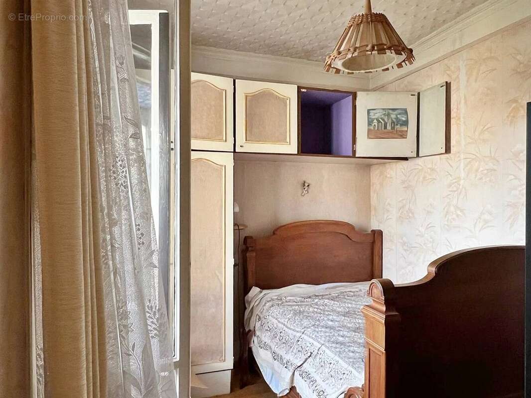 Maison à SAINT-MAUR-DES-FOSSES