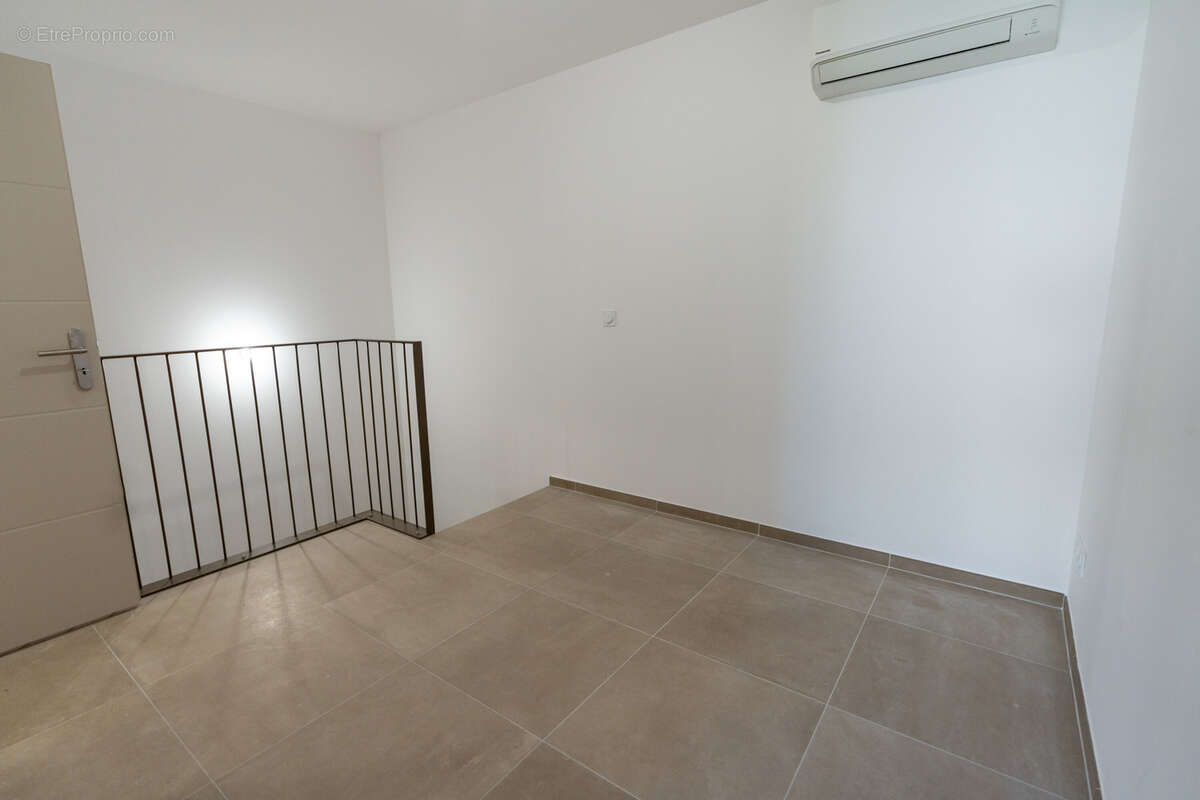 Maison à NIMES