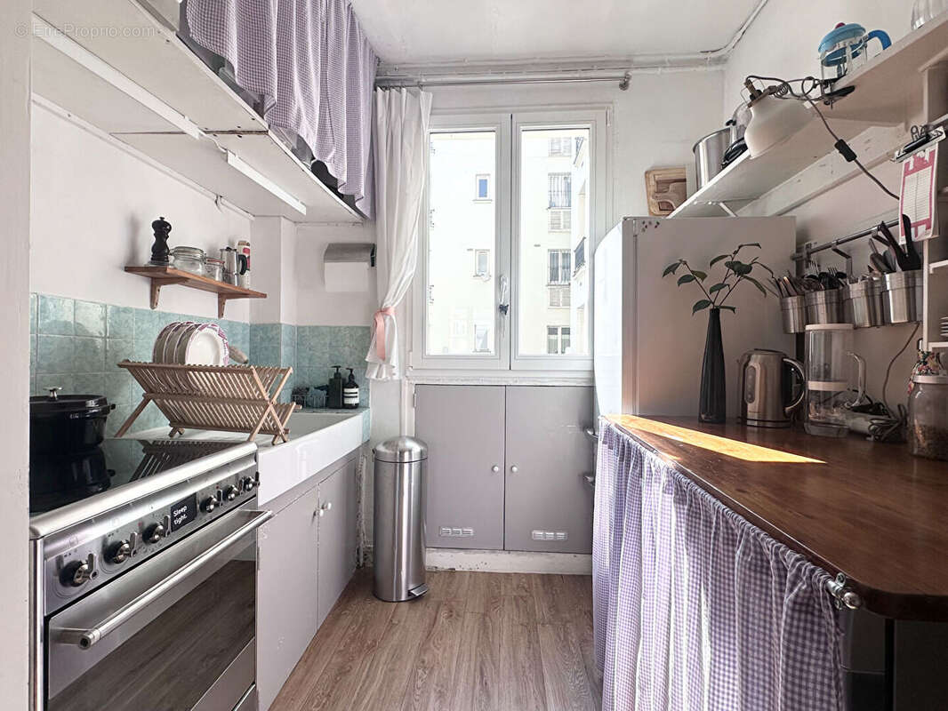 Appartement à PARIS-18E