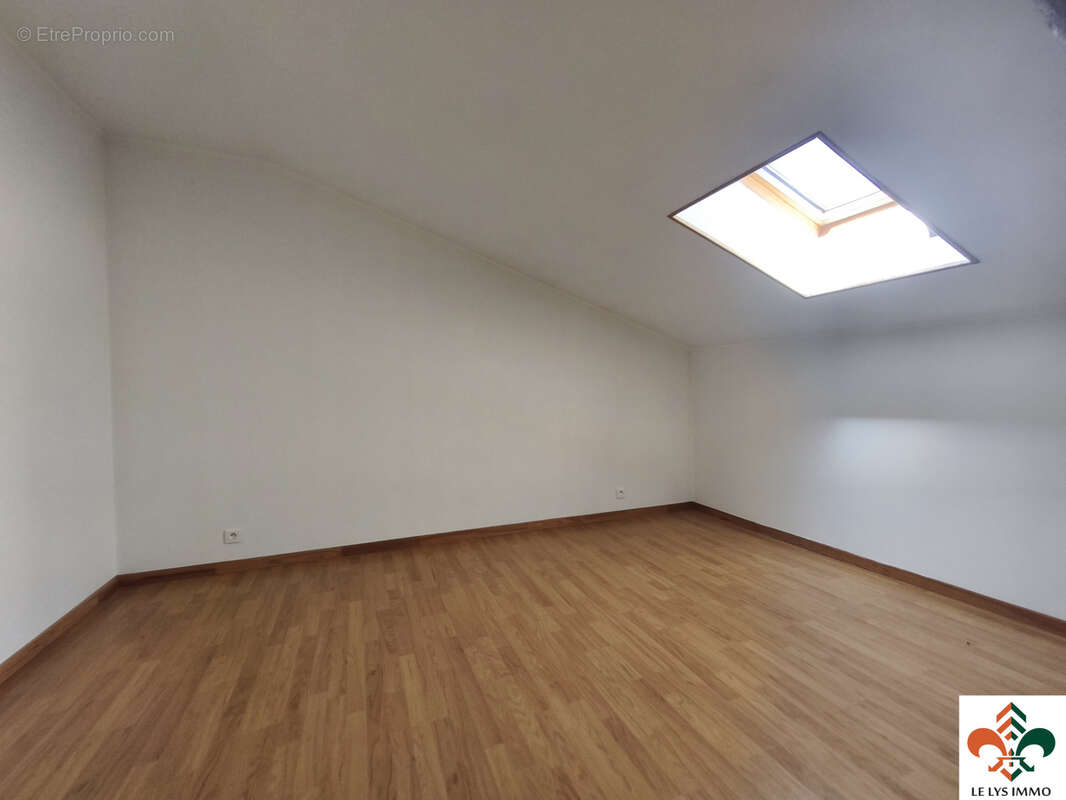 A vendre - maison a ecury sur coole - photo 9