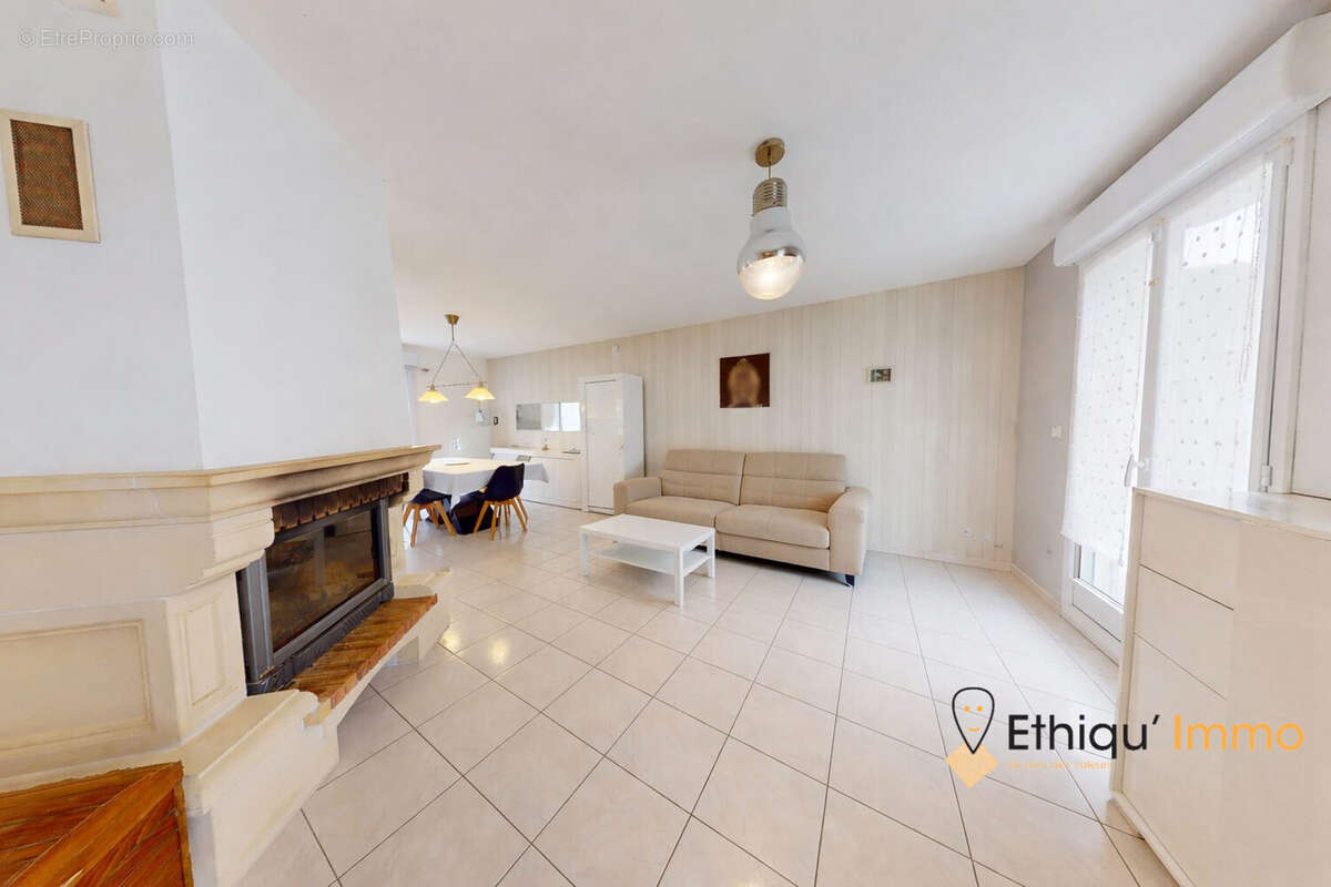 Maison à VENDEUVRE-SUR-BARSE