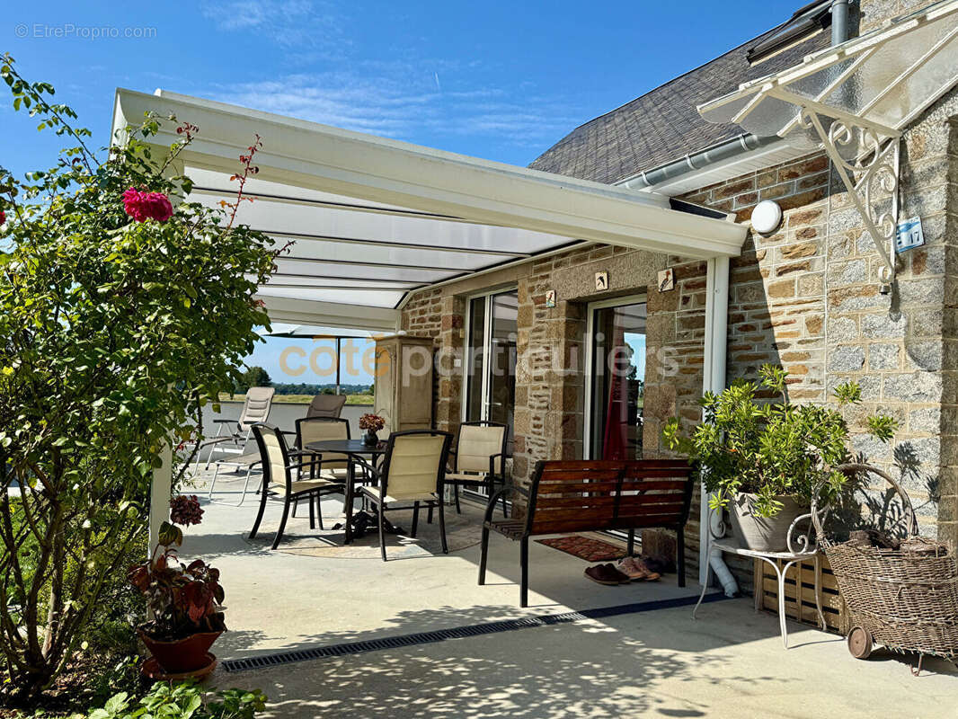 Maison à SAVIGNY-LE-VIEUX