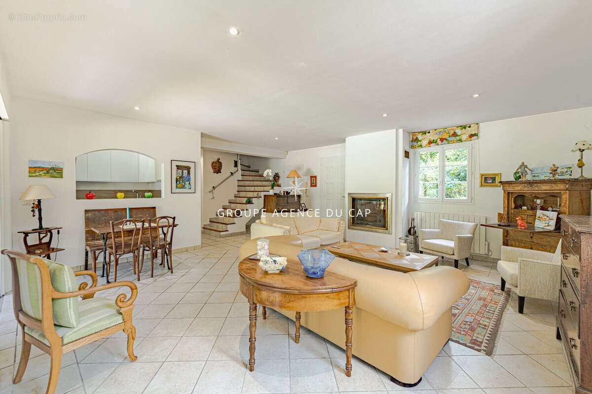 Maison à SAINT-RAPHAEL