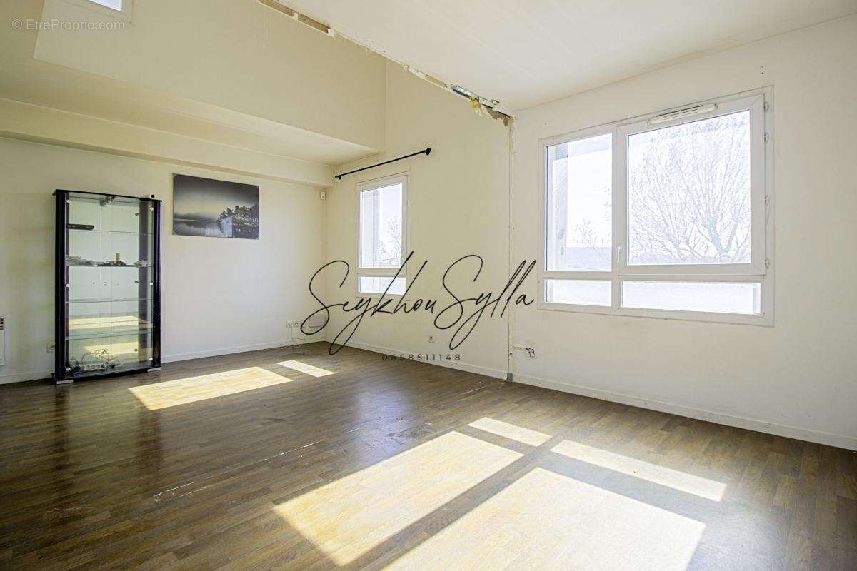 Appartement à LA COURNEUVE