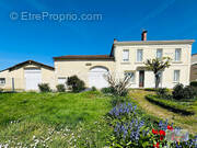 Maison à SAINT-ANTOINE-DE-BREUILH