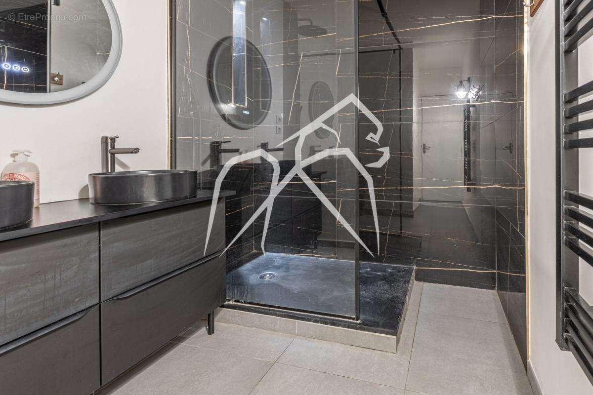 Appartement à LAVERUNE
