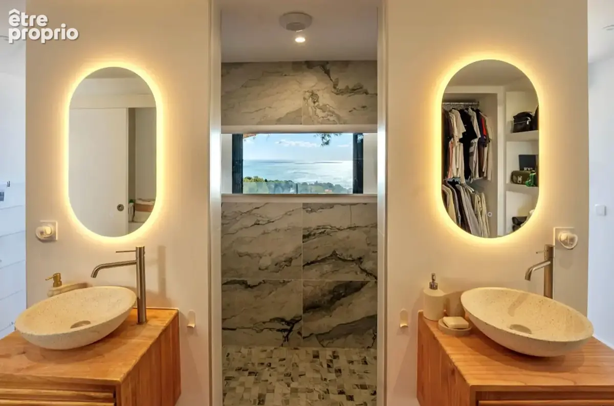 Appartement  entièrement rénové  à Sète sur le mont Saint Clair côté Sud avec vue Mer, terrasse 110 m2 et garage - photo 9
