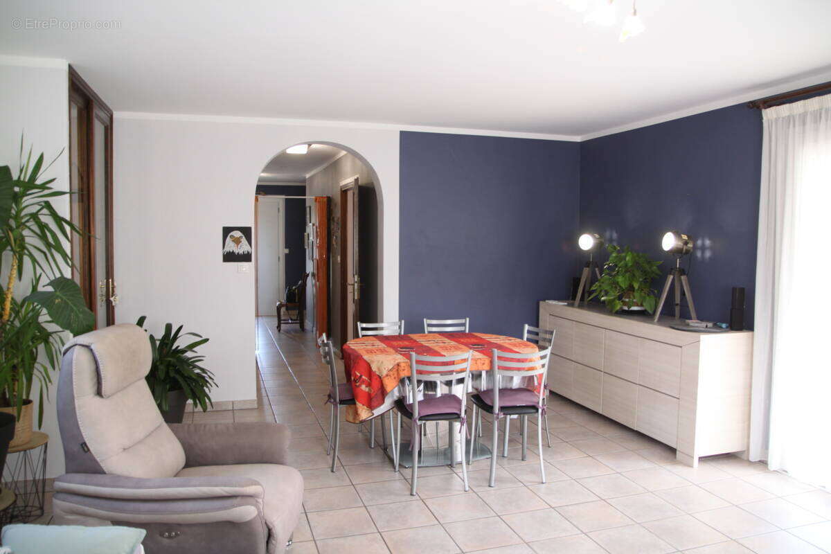Maison à LA SAULCE