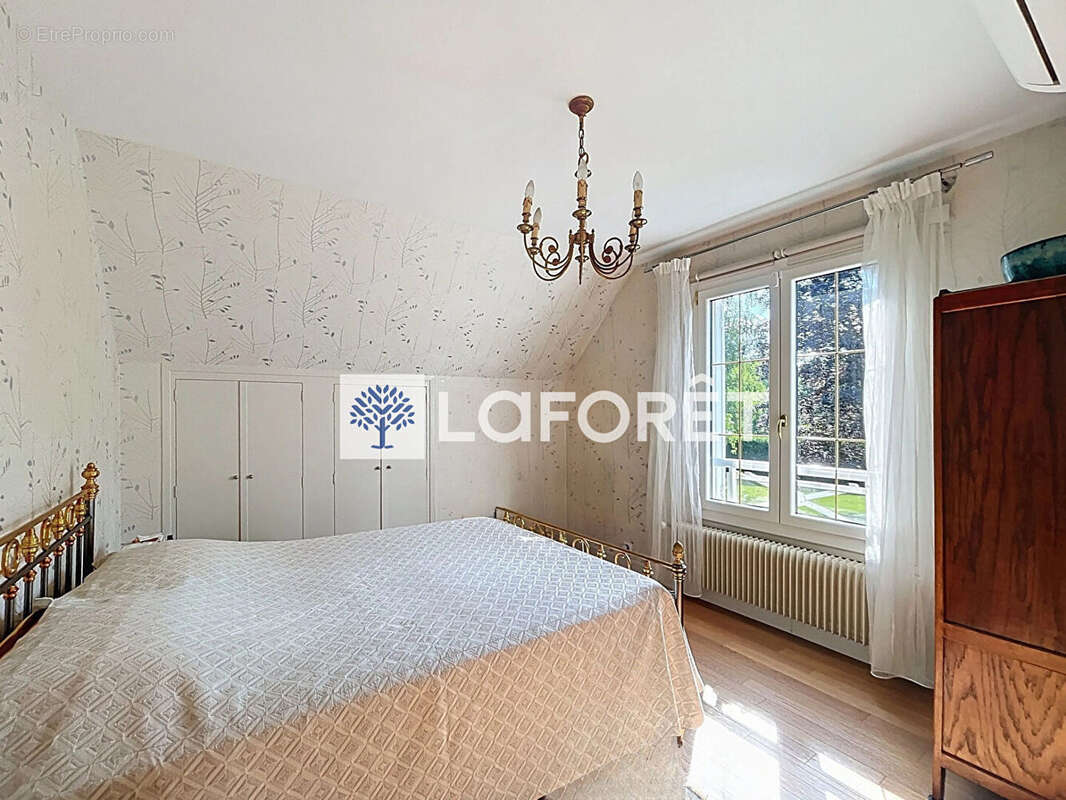 Maison à NOISY-LE-ROI