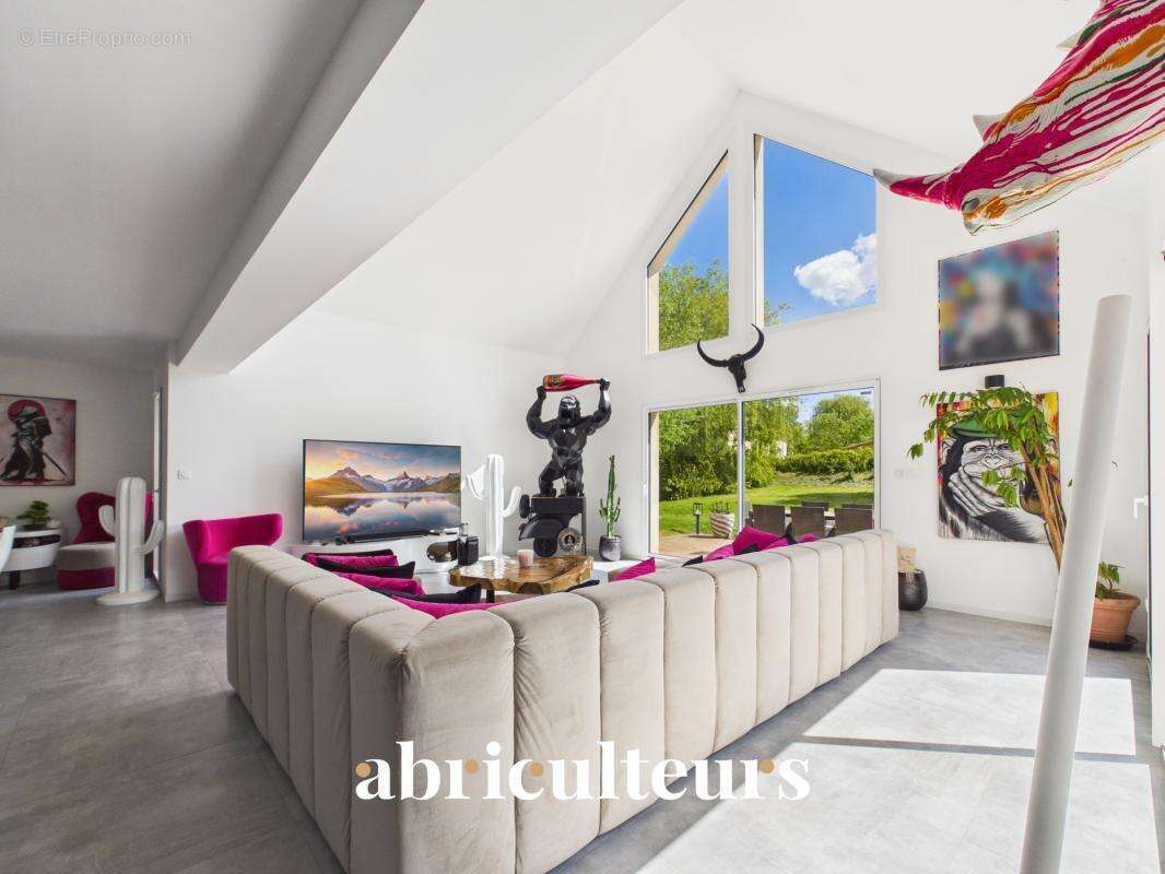 Maison d’architecte de plain-pied récente avec vue panoramique sur la nature environnante en vente à Vaugrigneuse (91640) - photo 12