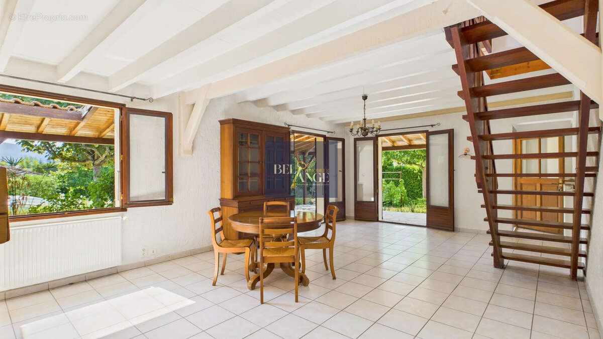 Maison à VALLON-PONT-D&#039;ARC