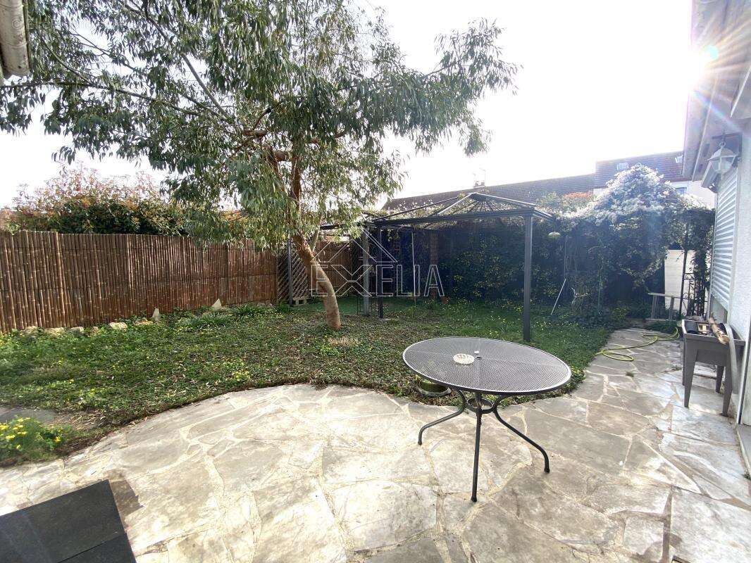 Maison à ROSNY-SUR-SEINE