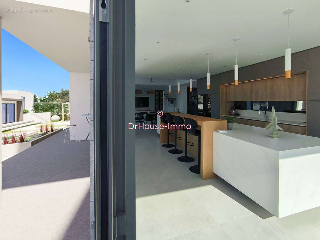 Maison à SAINT-LAURENT-SUR-SAONE