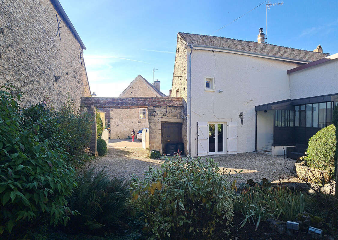 Photo 2 - Maison à LADOIX-SERRIGNY