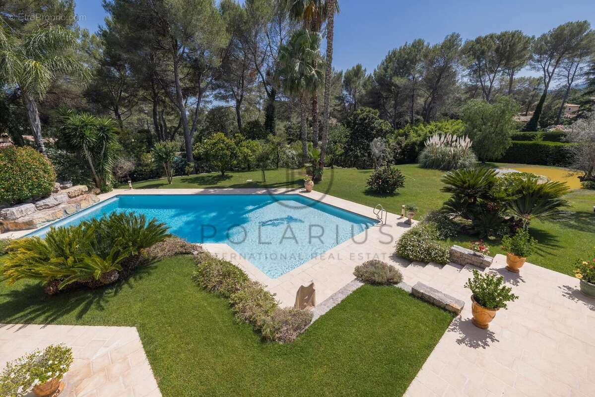 Maison à MOUGINS