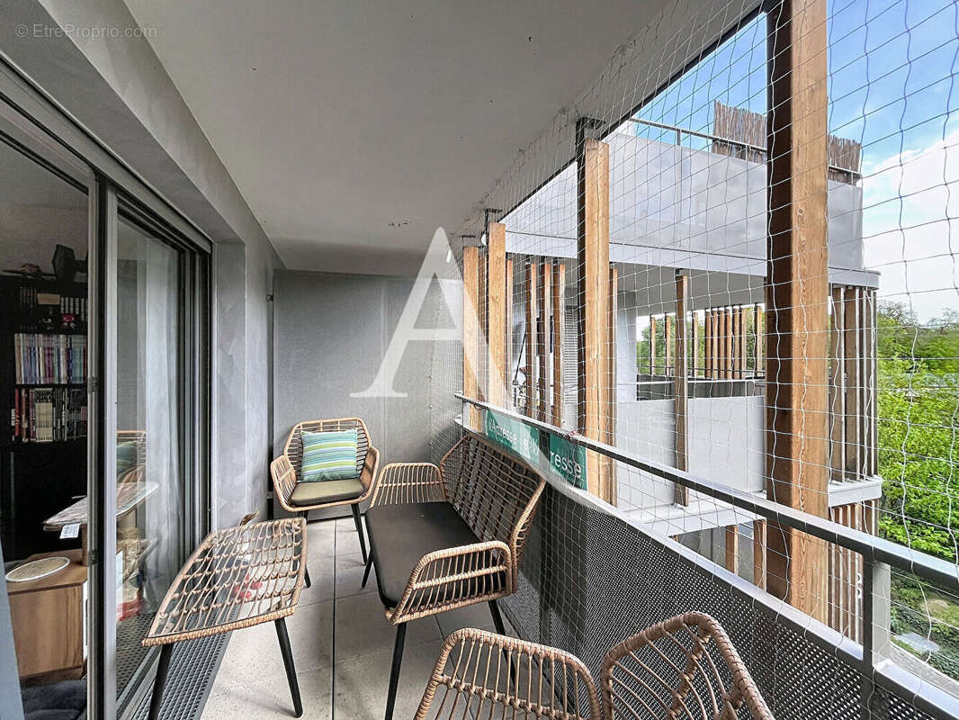 À vendre - massy atlantis - appartement 4 pièces avec balcon, double parking et à 10 minutes de massy-palaiseau - photo 9