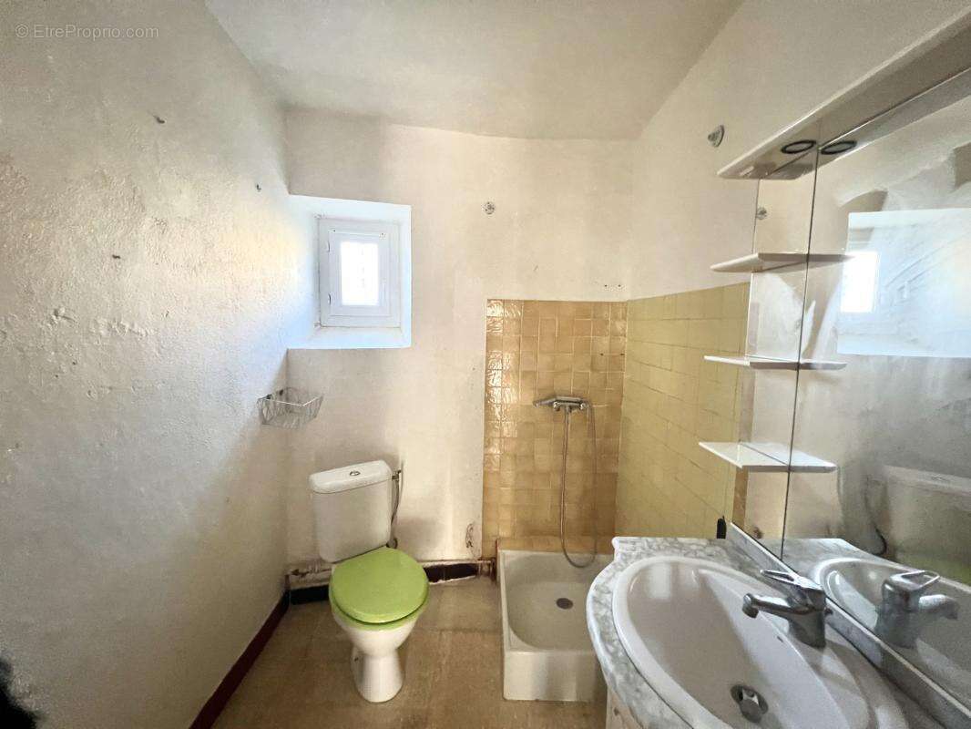 Appartement à REDESSAN