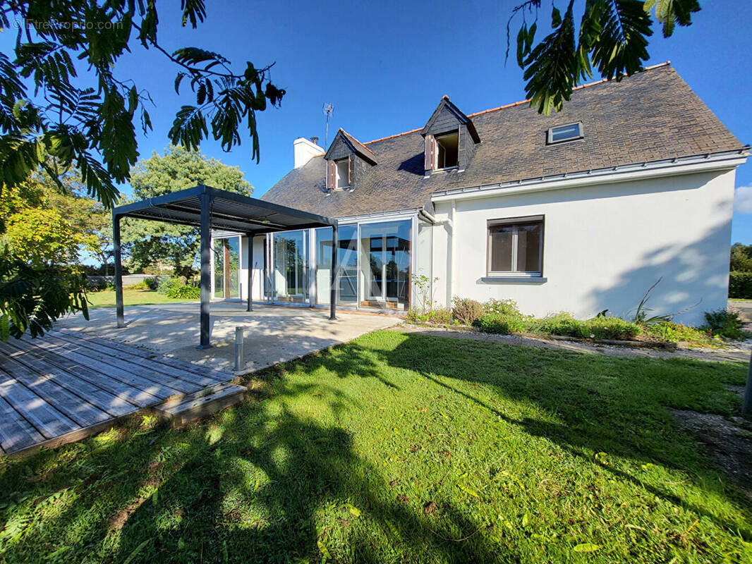 Maison à LA CHAPELLE-LAUNAY