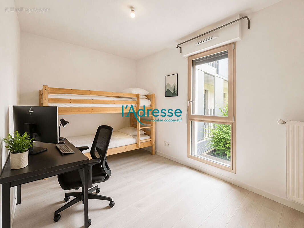 Appartement à NANTERRE