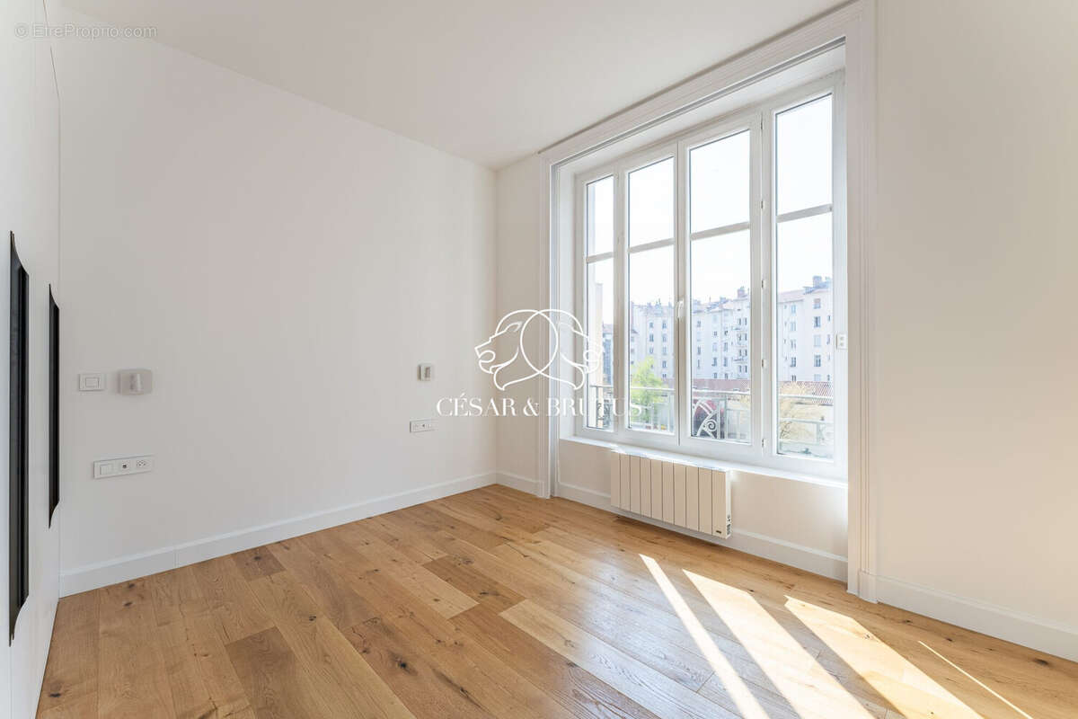 Appartement à LYON-7E