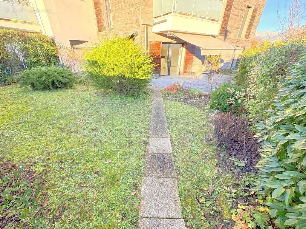 Appartement à SEYNOD