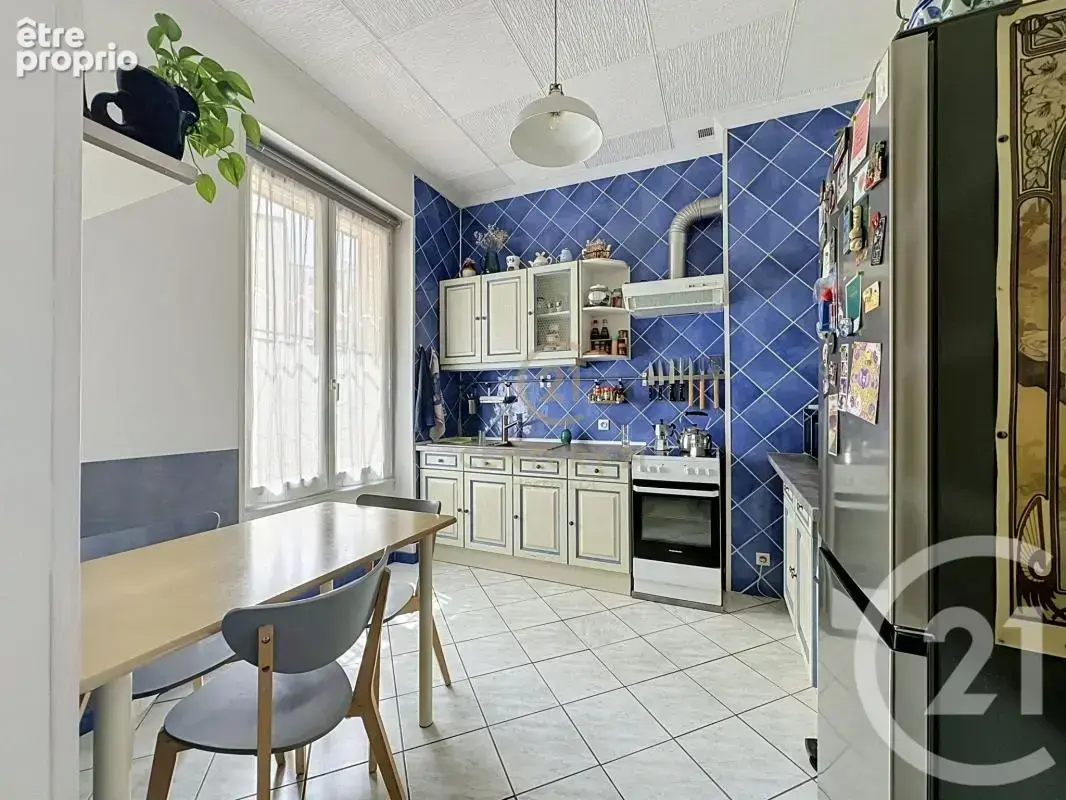 Appartement 76 m² à Lyon-8e  - photo 4