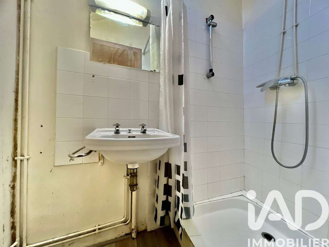 Maison 38 m² à Riols  - photo 8