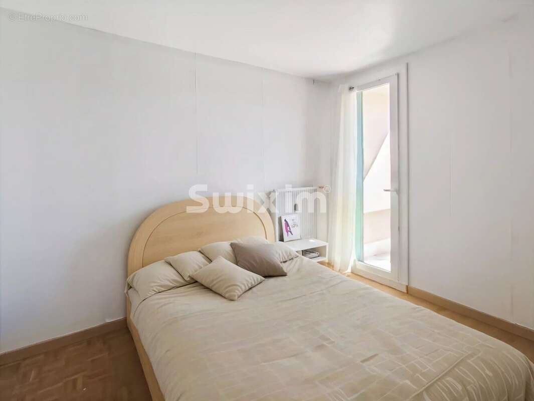 Appartement à PIERRELATTE