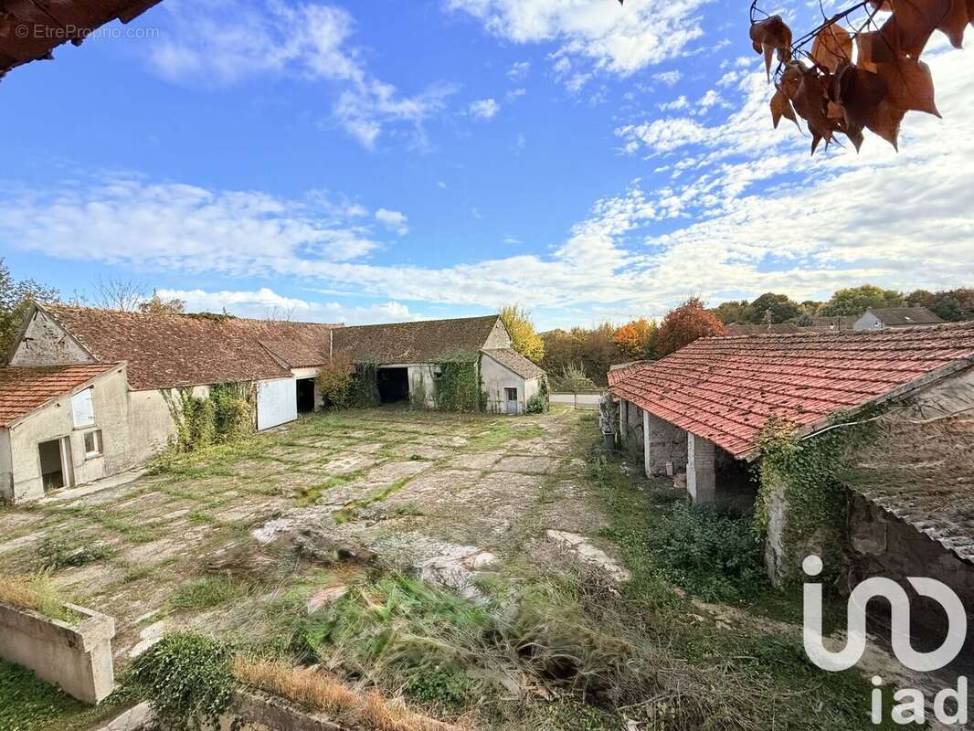 Photo 2 - Maison à CHATENAY-SUR-SEINE