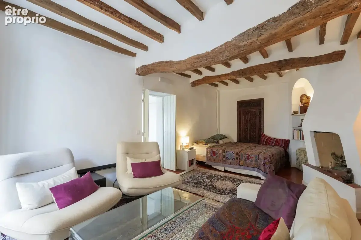 Tourrettes-sur-Loup - Maison de village rénovée avec vaste cave de 40 m² - photo 2