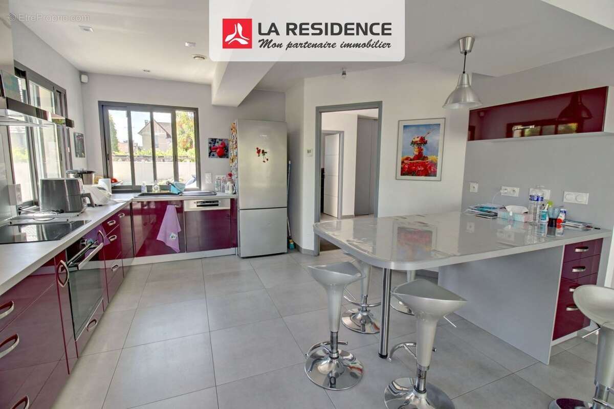 Maison 150 m² à Conflans-Sainte-Honorine  - photo 9