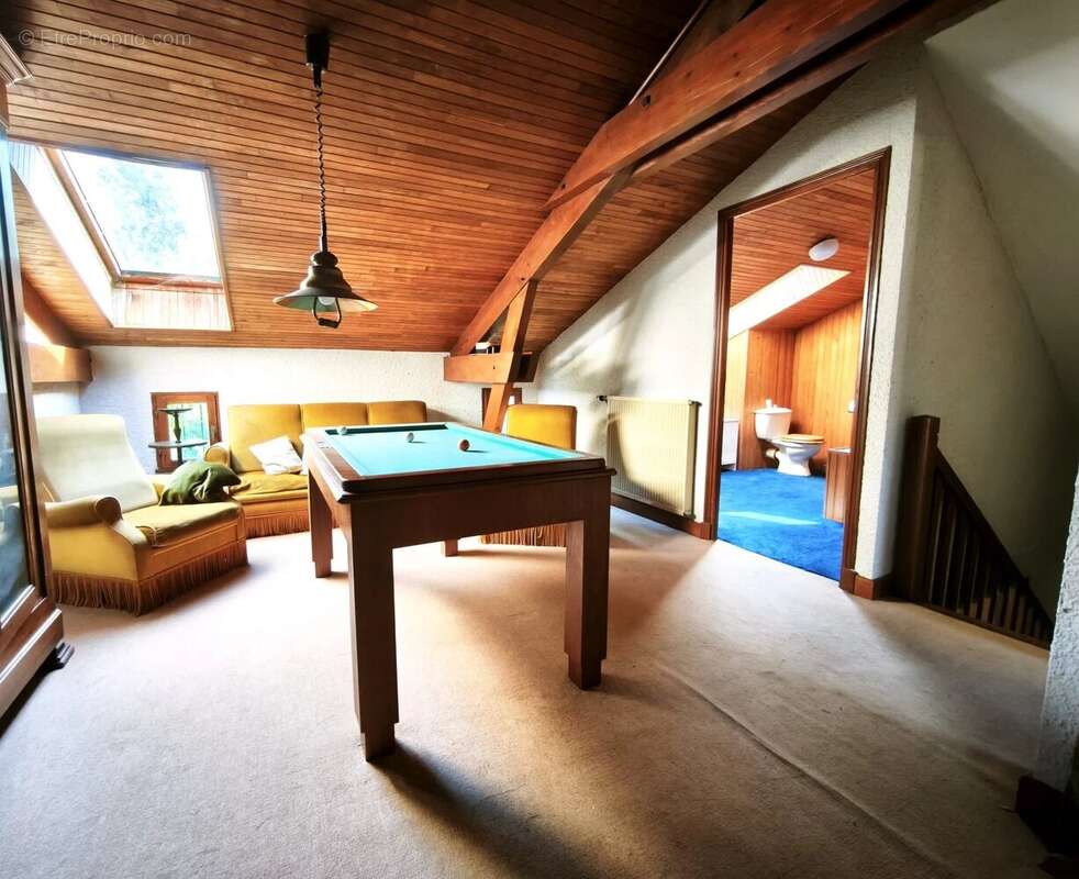 Maison à ROUILLE