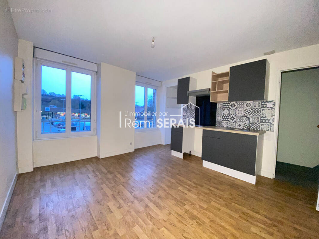 Maison à CONDE-SUR-NOIREAU