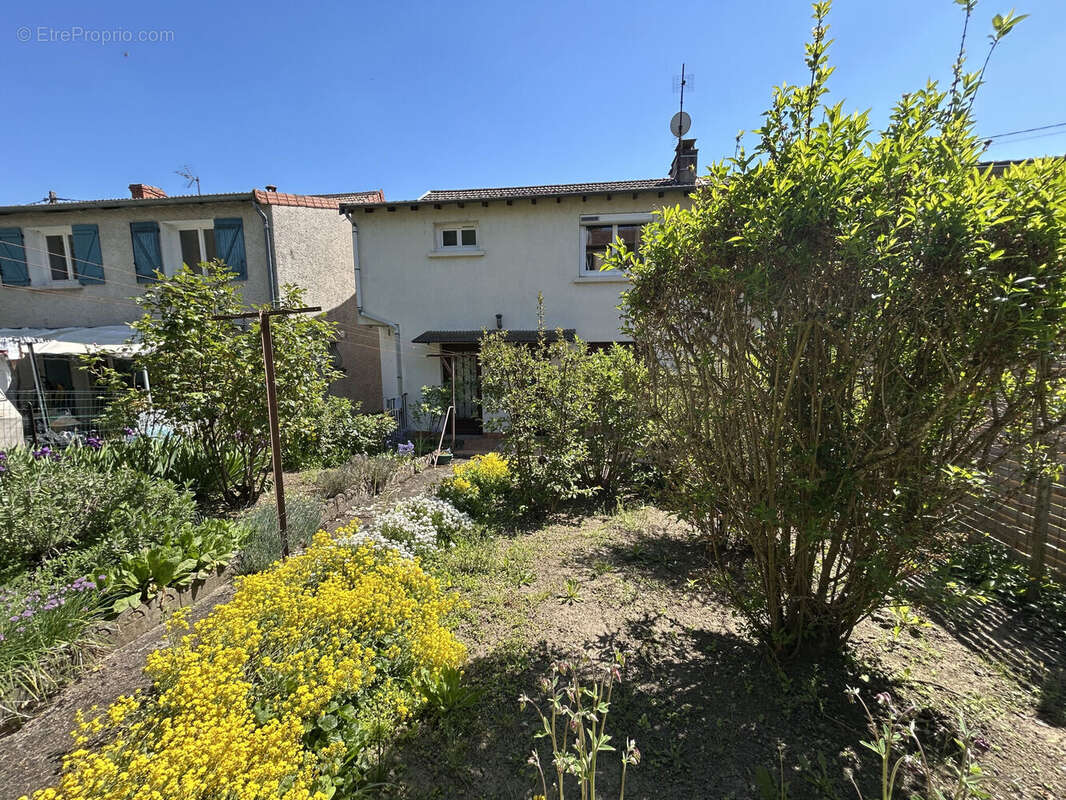 Photo 2 - Maison à SAINT-SYMPHORIEN-DE-LAY