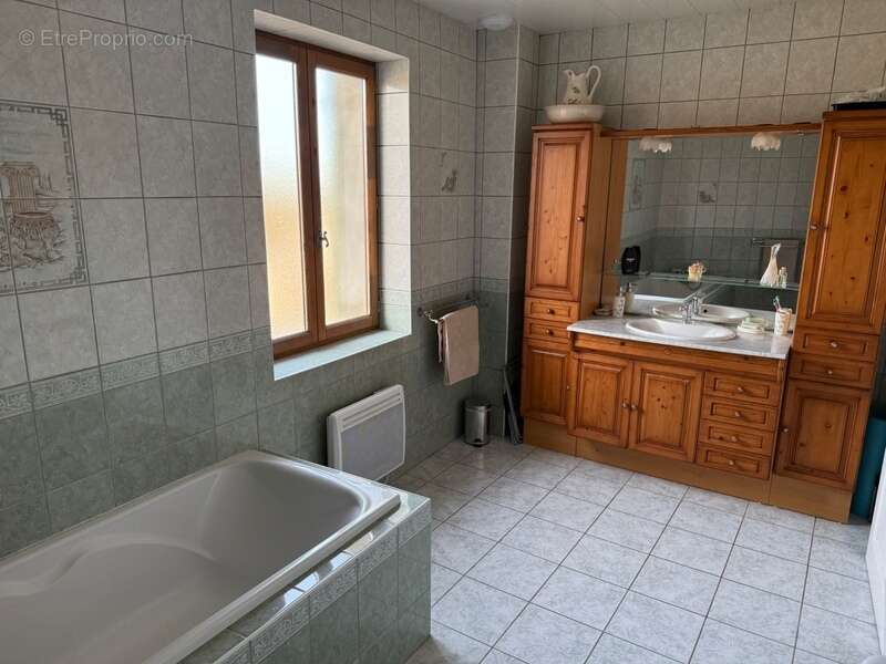 Maison à GRISY-LES-PLATRES