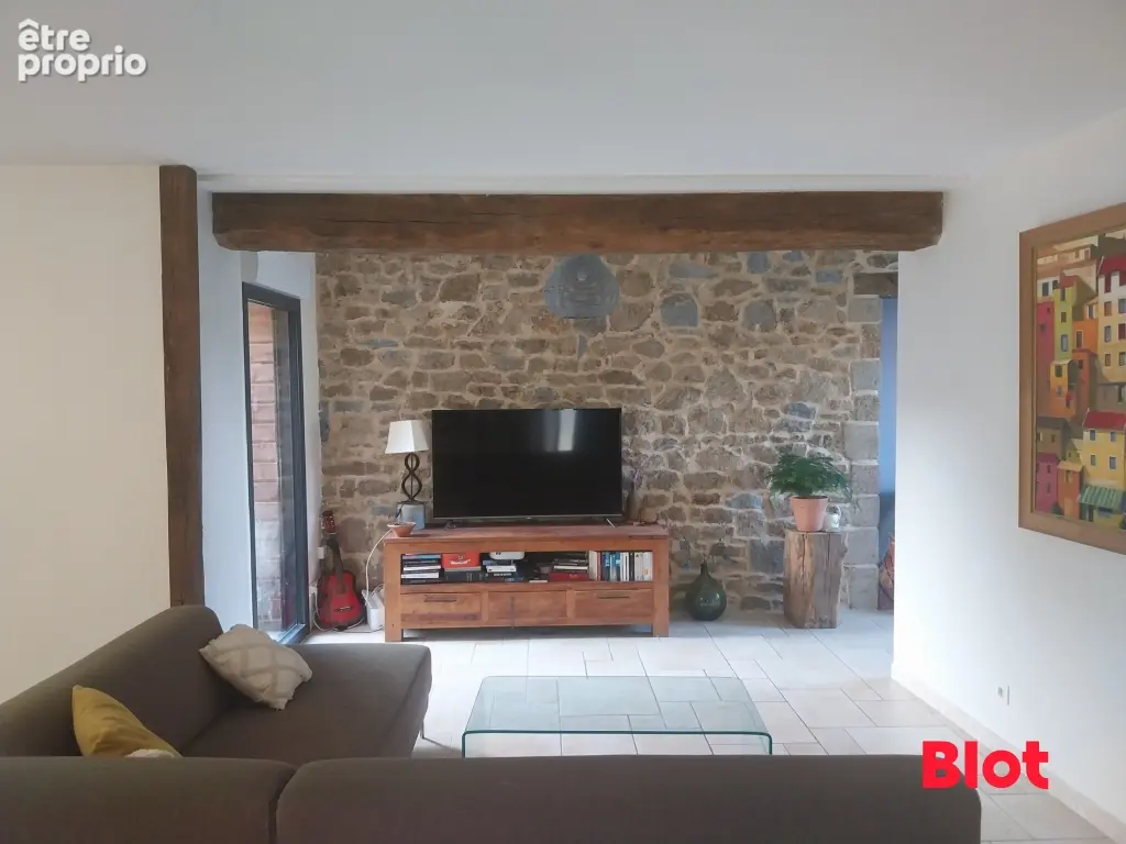 Maison 8 pièces 198 m² à vendre à Saint-Germain-En-Cogles (35133) - photo 4